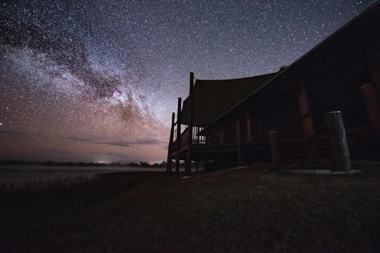 Wild Nature Lodge, Mareeba Wetlands Biboohra ภายนอก รูปภาพ